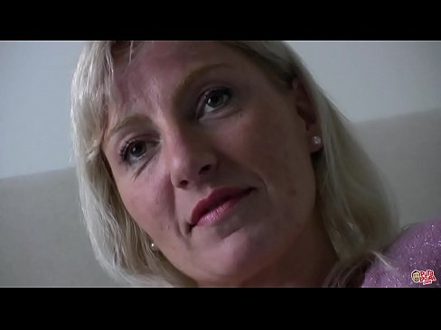 ❤️ Die Mutter, die wir alle gefickt haben ... Lady, benehmen Sie sich! ❌ Porno bei uns de.befuck-net.ru ﹏